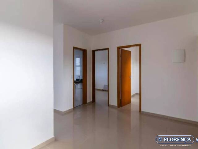 #6825 - Apartamento para Venda em São Paulo - SP - 3
