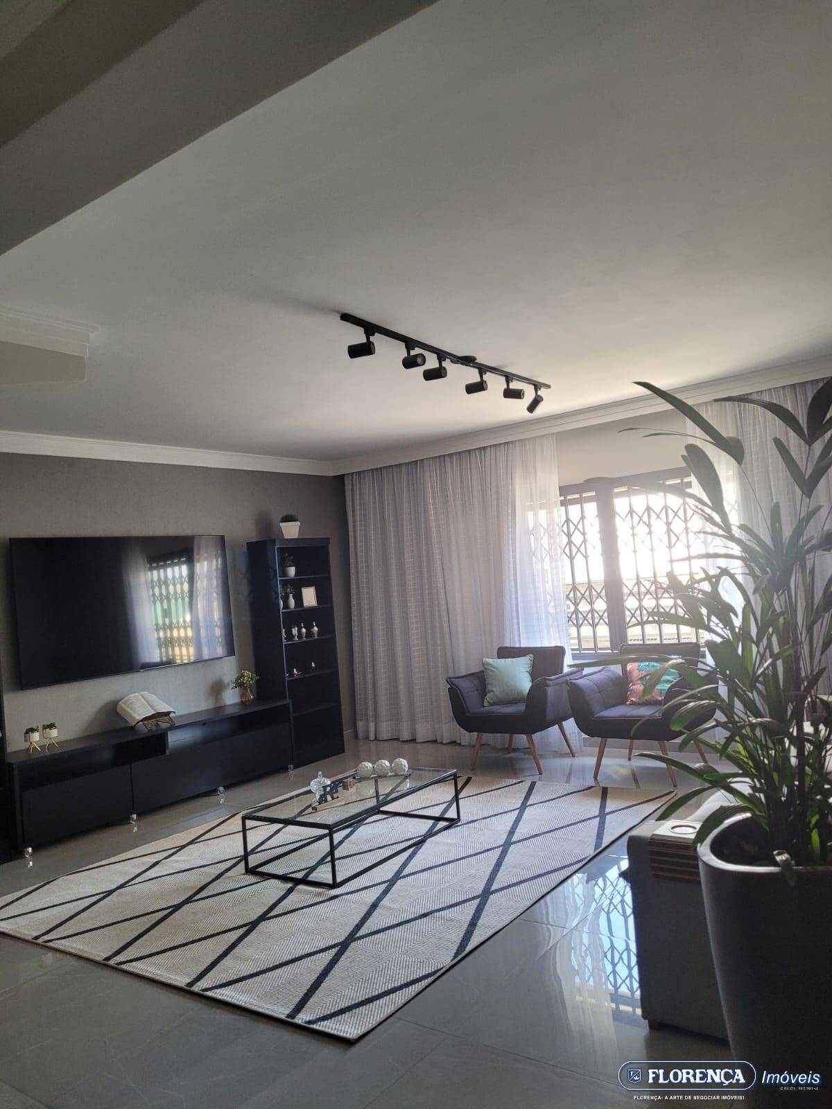 Linda casa em região valorizada do Tatuapé