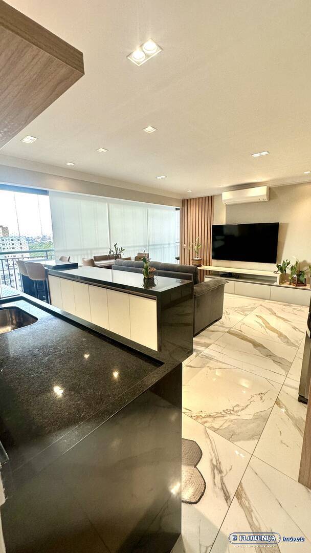 Lindo apartamento com 106 útil