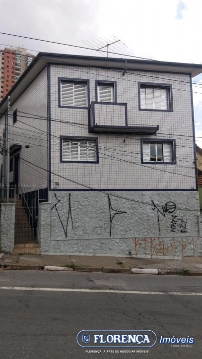 TERRENO COM 4 CASAS NA ÁGUA RASA